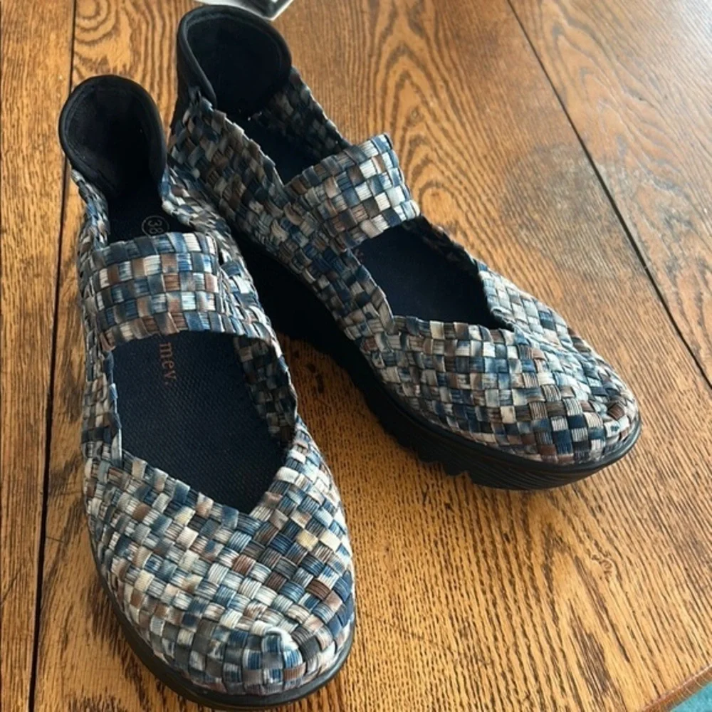 bernie mev. Blue and Brown Woven Wedges